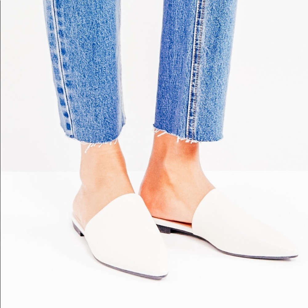 🆕WHITE MULES FLATS - Picture 3 of 6